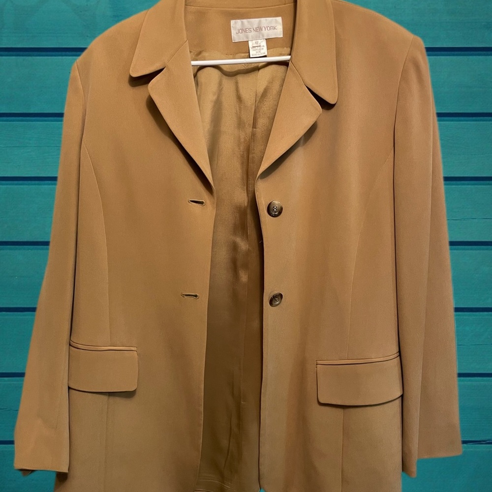 (SOLD)Jones New York Short Trench Coat